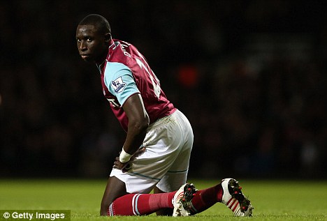 article-2266721-166E8650000005DC-896_468x317