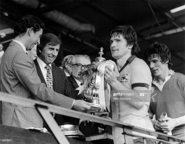 Frank Stapleton with Cup (1)